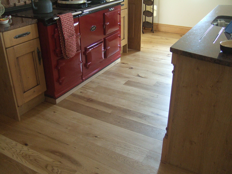 Oak floorboards with matt finish lacquer